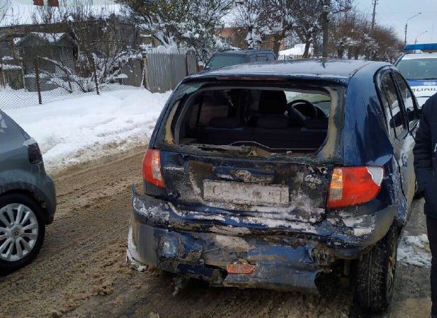 У Чернівцях сталася ДТП за участю двох автівок