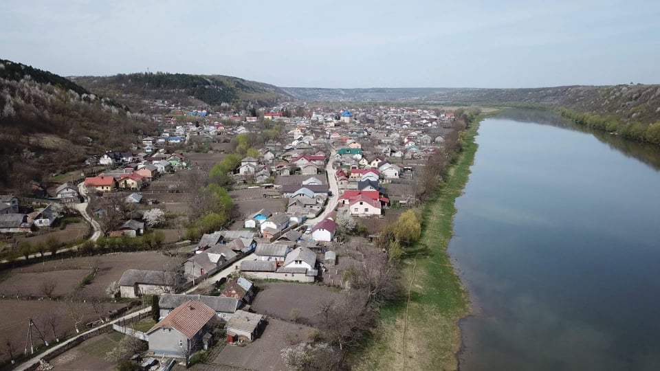 Про відсутність логіки і логістики або “Підкилимна децентралізація”