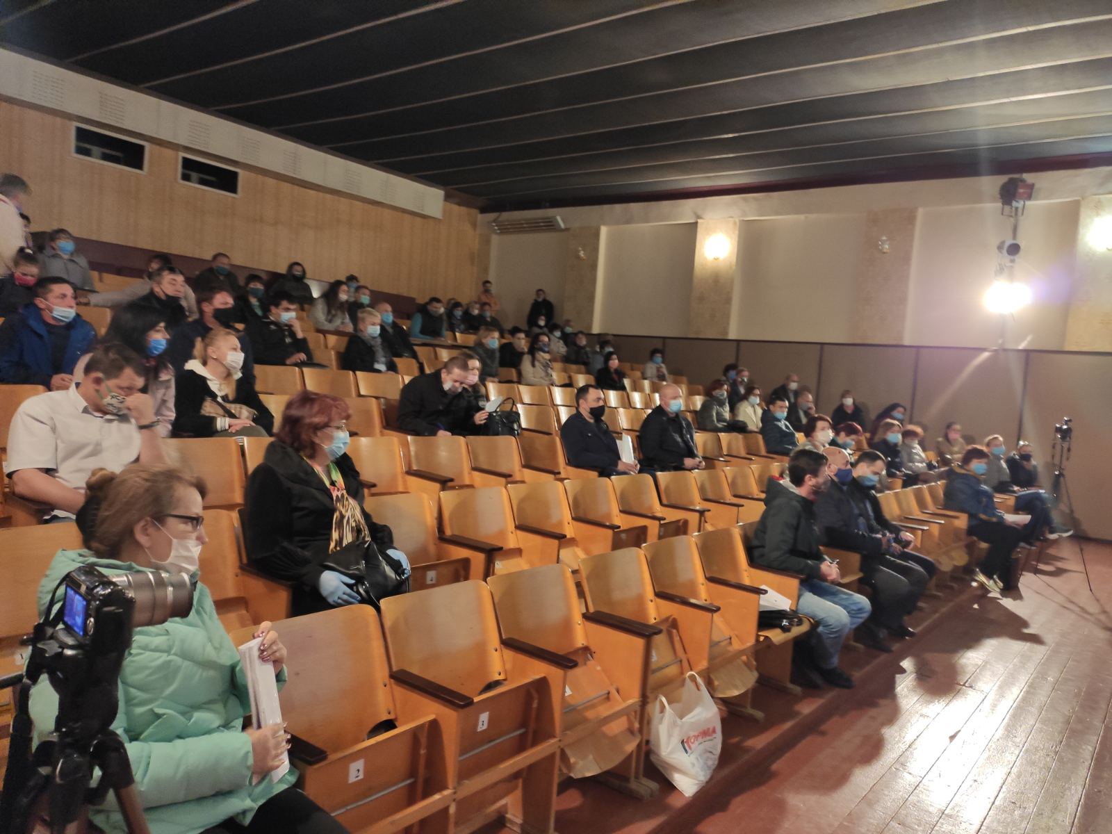 Новодністровці та жителі навколишніх сіл рятуватимуть свою ОТГ – ЗМІ