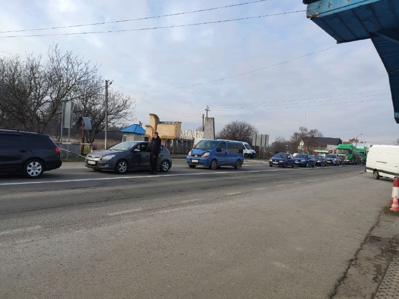“Тарифний” протест: в Оршівцях люди знову перекрили дорогу