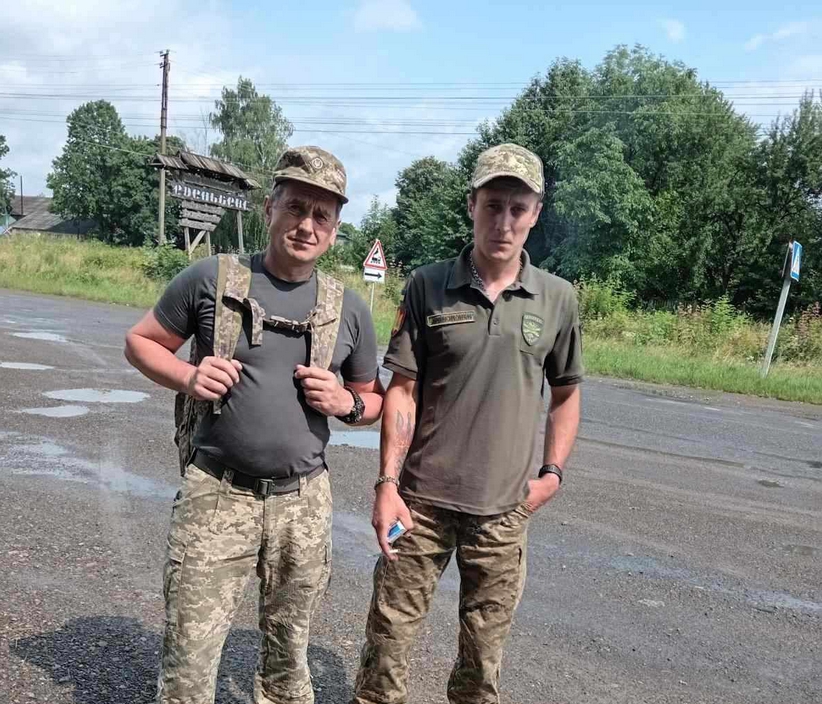 Україну боронять і батько, і син